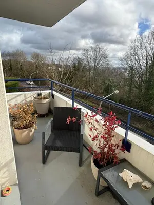 Balcon ou terrasse dans l'établissement T2 calme Canteleu Proche Transports & Rouen Centre