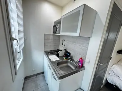 Cuisine ou kitchenette dans l'établissement Studio fonctionnel à Amiens