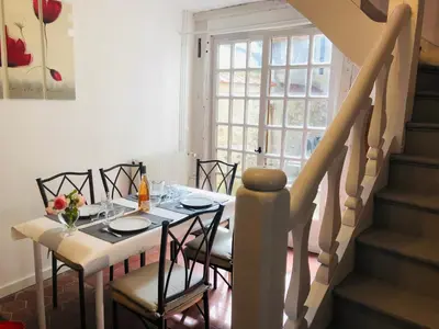 Coin salon dans l'établissement La petite Normande en ville