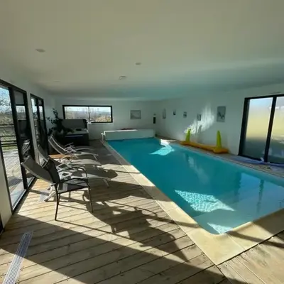 Gite CARAMELLE Piscine intérieure privée chauffee toute l annee et spa St Martin