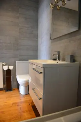 Salle de bains dans l'établissement GÎTE DU VALAMBOURG