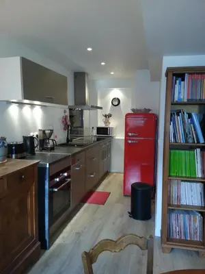 Cuisine ou kitchenette dans l'établissement GÎTE DU VALAMBOURG