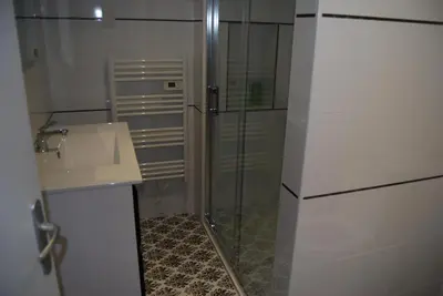 Salle de bains dans l'établissement Ramier