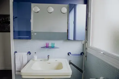 Salle de bains dans l'établissement Les Terrasses sur Seine