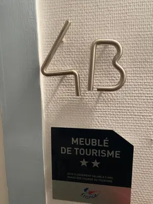 Certificat, récompense, panneau ou autre document affiché dans l'établissement le 4B - Le Vintage