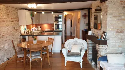 Cuisine ou kitchenette dans l'établissement Dieppe Quai Henri IV