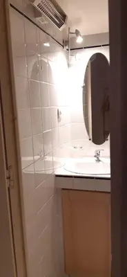 Salle de bains dans l'établissement La petite sirène