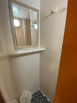 Salle de bains dans l'établissement Class'Eco Chambly