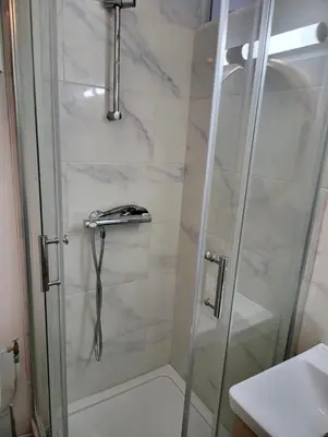 Salle de bains dans l'établissement Hameau des Essarts