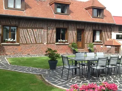 Jardin de l'établissement Les Chambres de Paule