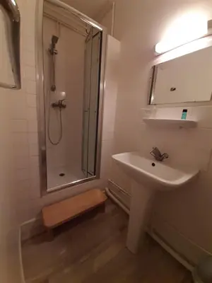 Salle de bains dans l'établissement Come Inn
