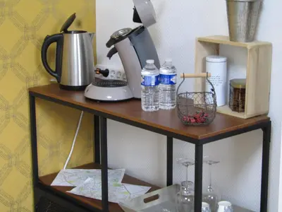 Plateau bouilloire dans l'établissement Chambre d'hôtes Au Nid du Thil