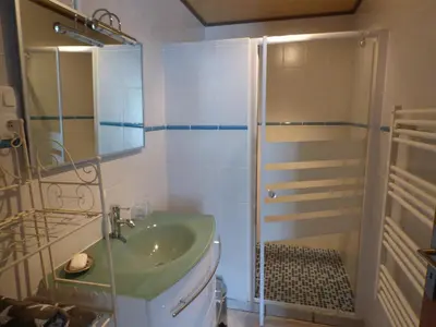 Salle de bains dans l'établissement La Fontainoise