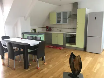 Cuisine ou kitchenette dans l'établissement Rue de la Gare