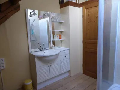 Salle de bains dans l'établissement Les Buissonnets