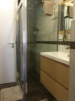 Salle de bains dans l'établissement DUPLEX 52m2 hyper centre, petite TERRASSE exposée Sud