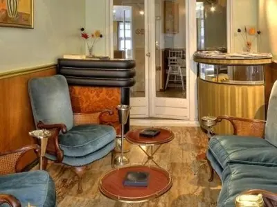 Coin salon dans l'établissement Auberge des Écluses