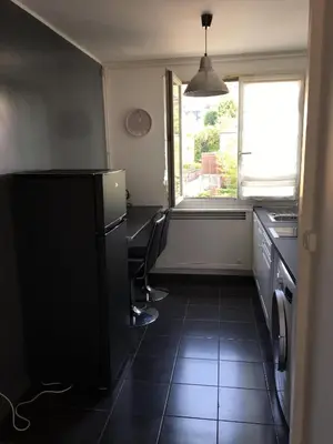 Plan de l'établissement APPARTEMENT Deux chambres Salon Parking Rouen Kindarena