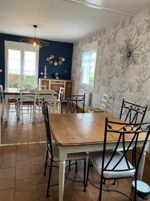 Coin salon dans l'établissement La clé des champs