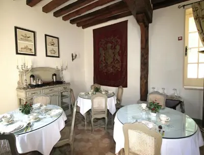 Coin salon dans l'établissement Château de Maudetour