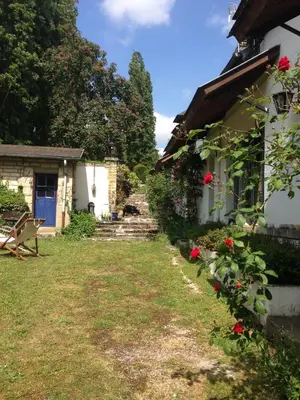 Jardin de l'établissement Longère de charme familiale pour un WE au coin du feu Joli hameau, calme, cheminée