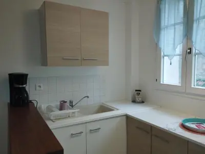Cuisine ou kitchenette dans l'établissement L'Écluse