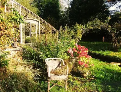 Jardin de l'établissement Le Moulin Fleuri du Petit Appeville