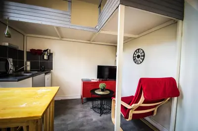 Cuisine ou kitchenette dans l'établissement Studio Gare