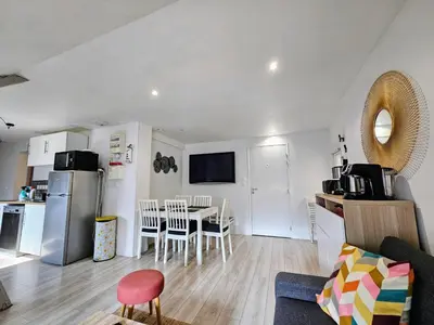 Cuisine ou kitchenette dans l'établissement Appartements Up & Down by Beds76