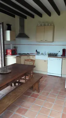 Cuisine ou kitchenette dans l'établissement La Maison de l'Isle