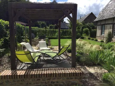 Jardin de l'établissement Le Clos-Masure de Béatrice
