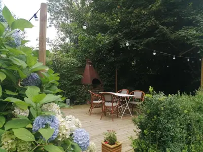 Jardin de l'établissement LE GITE DU COLOMBIER