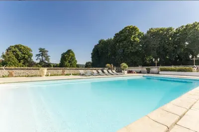 Piscine de l'établissement Grande villa d'exception en Normandie tennis, piscine, jacuzzi, salle de fitness ou située à proximité