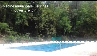 Piscine de l'établissement Wisteria Cottage ou située à proximité