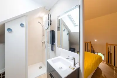 Salle de bains dans l'établissement Le chant des Mésanges