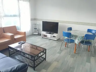Télévision ou salle de divertissement dans l'établissement Appartement lumineux proche de Rouen et Paris