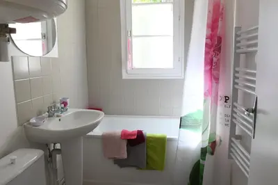 Salle de bains dans l'établissement L'albatros