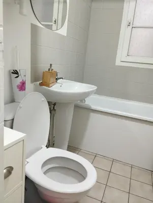 Salle de bains dans l'établissement L'albatros