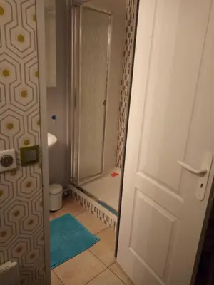 Salle de bains dans l'établissement Chez Sylvie et claude