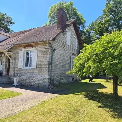 Maison tout confort avec jardin - CHANTILLY