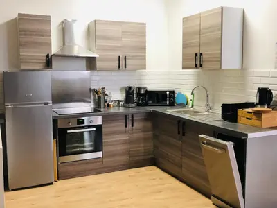 Cuisine ou kitchenette dans l'établissement Grand appartement, 3 chambres, centre de Dieppe
