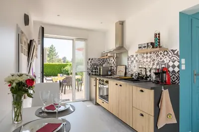 Cuisine ou kitchenette dans l'établissement La Petite Californie