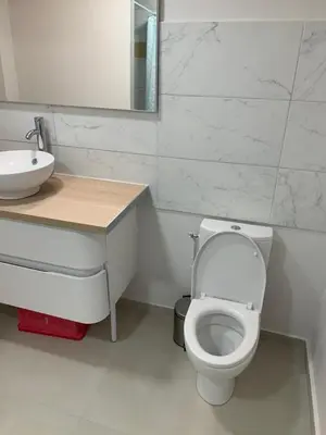 Salle de bains dans l'établissement maison 3 pièces
