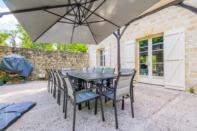 Terrasse ou espace extérieur de l'établissement Le Colombier - Magnifique Maison avec Piscine