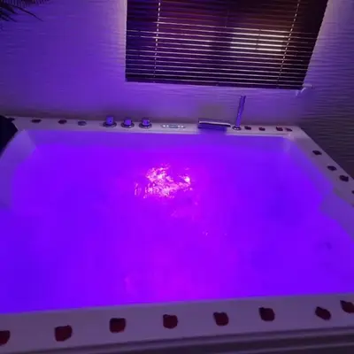 Escapade en amoureux loft de charme jacuzzi et jardin privé proche Paris
