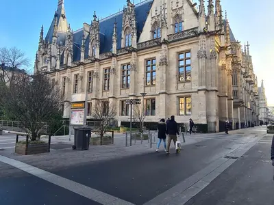 Clients de l'établissement Rouen hyper centre ville Palais de Justice