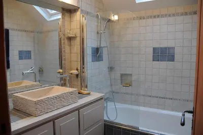 Salle de bains dans l'établissement Gîte Mi Do