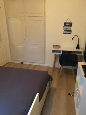 Un ou plusieurs lits dans un hébergement de l'établissement Chambre privée Triel-sur-Seine