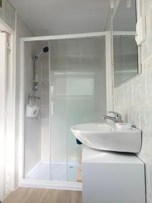 Salle de bains dans l'établissement L’Abri Côtier