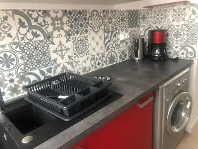 Cuisine ou kitchenette dans l'établissement F3 AVEC PARKING ROUEN COTE DOCK76